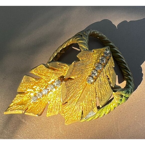 Vintage Gold Tone Leaf Scarf Holder With Rhinestone Accents - Picture 2 of 5